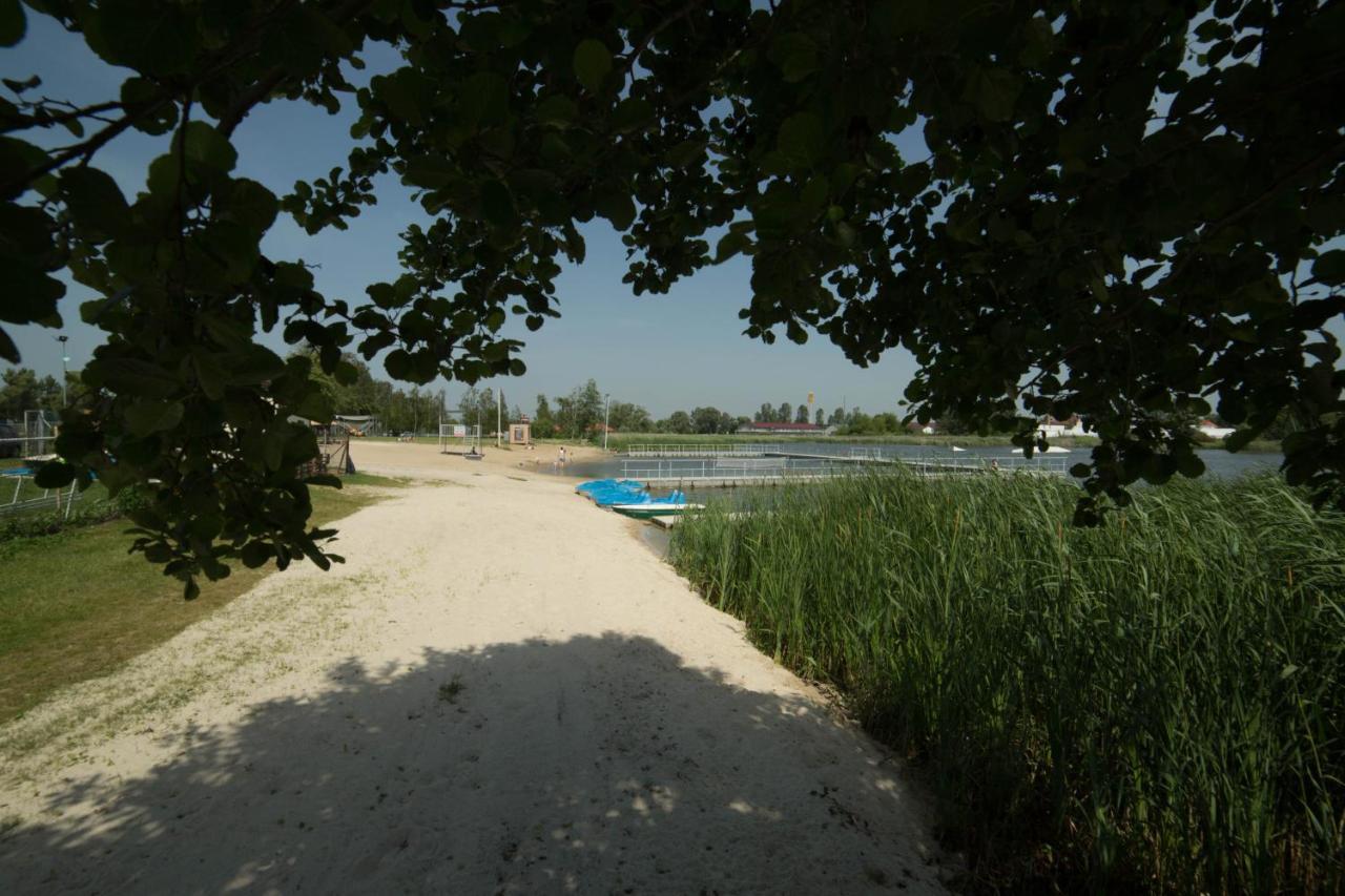 Lodge Oaza Blonie Standard - 3 *